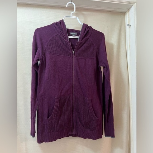 ⚫️ BOGO Eddie Bauer women’s zip up purple casual hoodie size medium - Picture 1 of 9